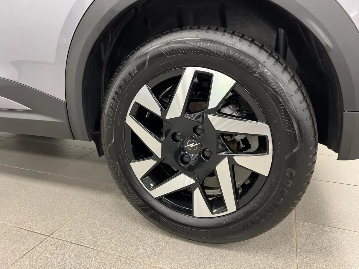 1.2 T / 130PK / AUTOMAAT / EDITION / NW.MODEL /