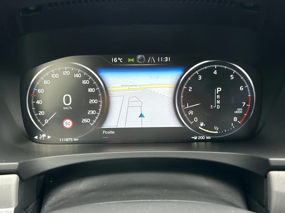 2.0 T5 AWD Pro | Trekhaak | Luchtvering | Camera | Memory | Pilot Assist | Standkachel |