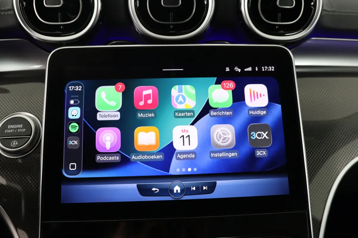 180 AMG | LED | Leder/Alcantara | Sfeerverlichting | Stoelverwarming | Burmester | Clima | Apple Carplay/ Android Auto | Cruise Adaptive | DAB | Keyless | Lichtmetalen velgen