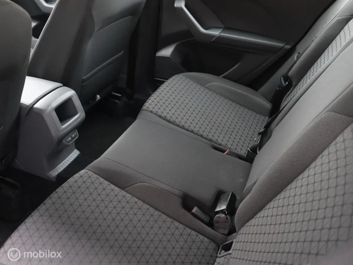 1.0 TSI Life NaviCarplay|Adaptive Cruise|16"LMV