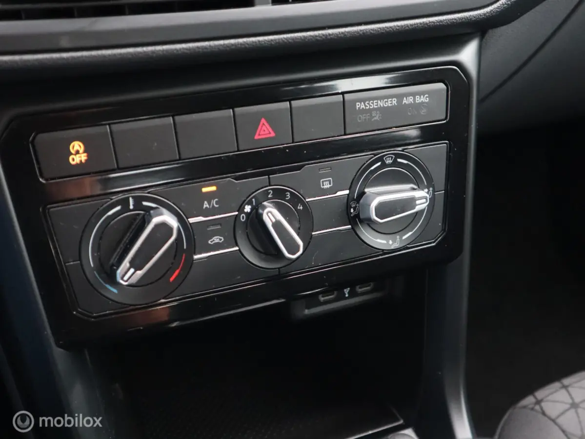 1.0 TSI Life NaviCarplay|Adaptive Cruise|16"LMV
