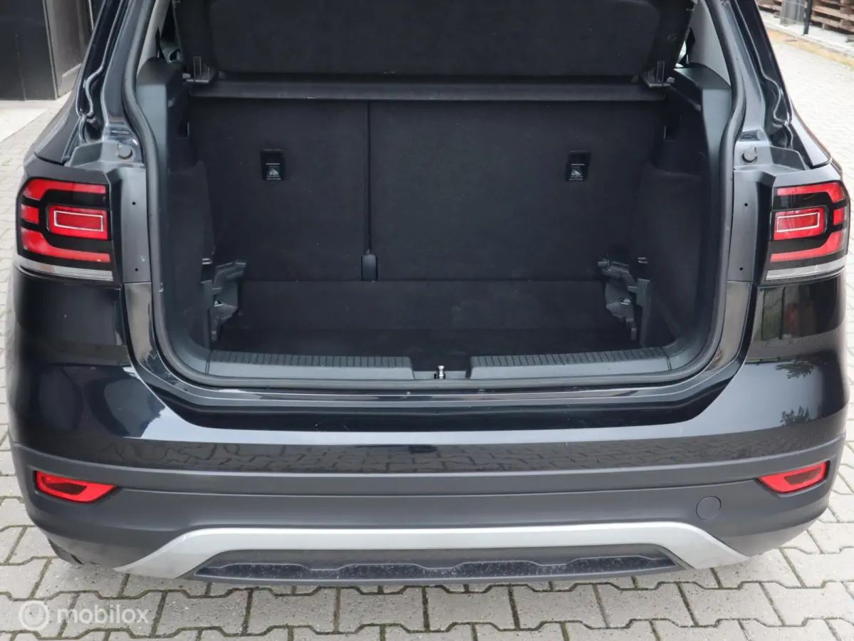 1.0 TSI Life NaviCarplay|Adaptive Cruise|16"LMV