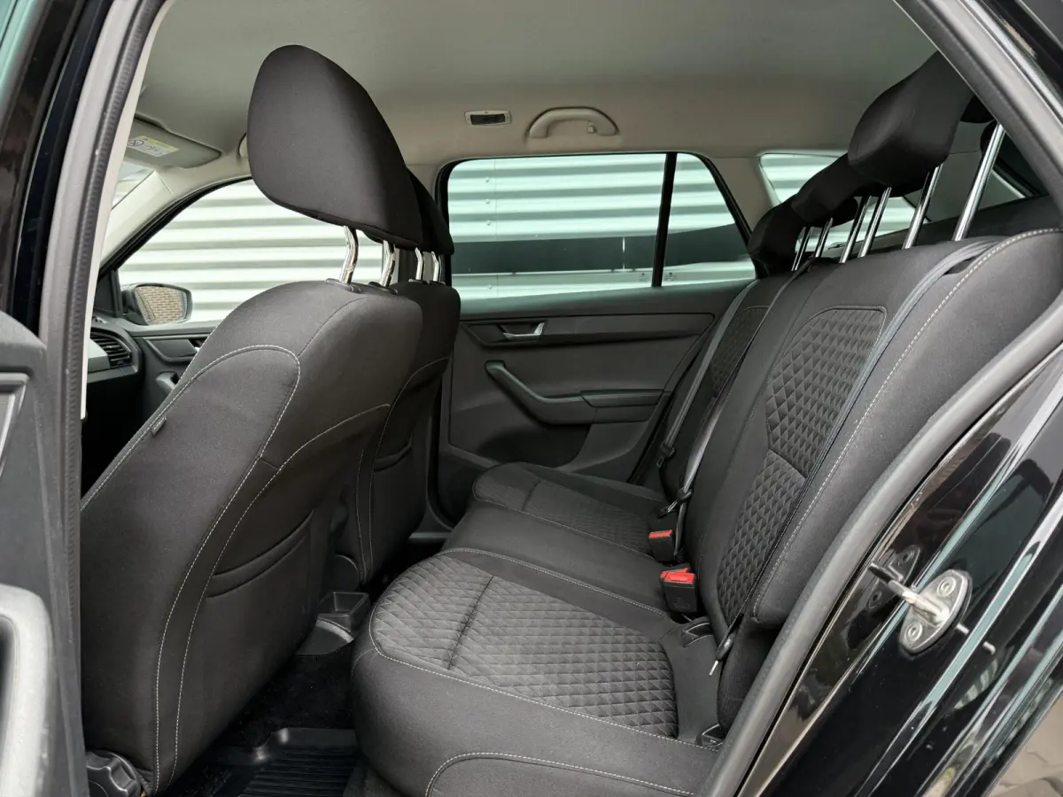 1.0 TSI Drive Navi|Clima|Cruise|PDC|LM Velgen|N.A.P|APK tot 01-2027
