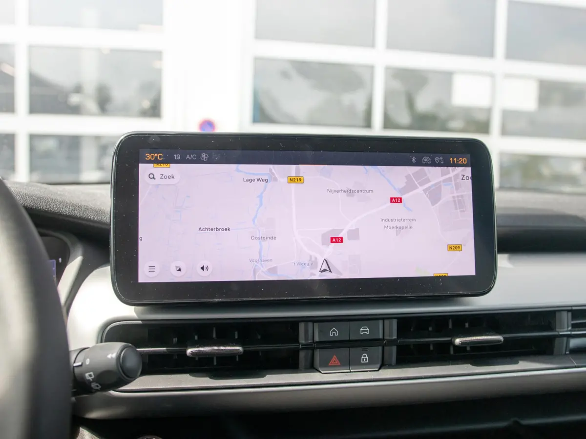 1.2T 4xe Overland | Infotainment&Convenience Pack | Winter Pack | Bicolore