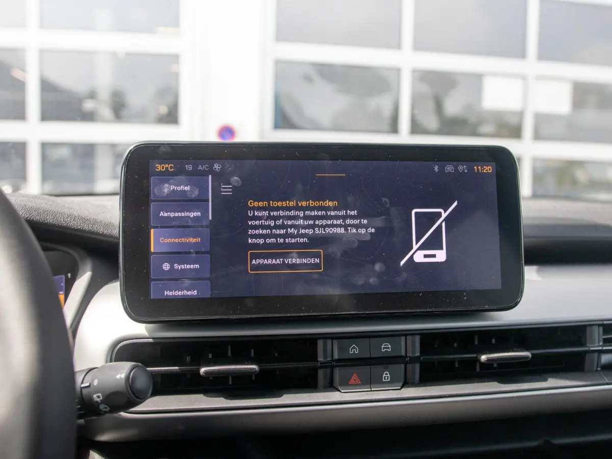 1.2T 4xe Overland | Infotainment&Convenience Pack | Winter Pack | Bicolore