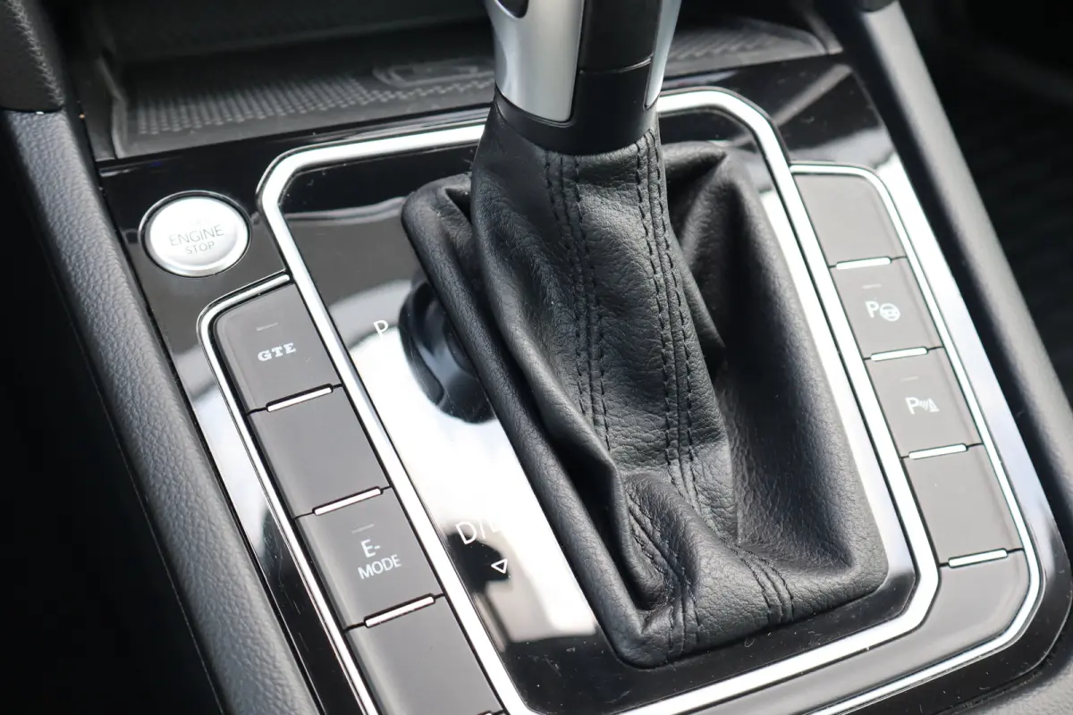 1.4 TSI PHEV GTE Business | Achteruitrijcamera | Cruise control adaptief | Lichtmetalen velgen multi-spaaks 17"
