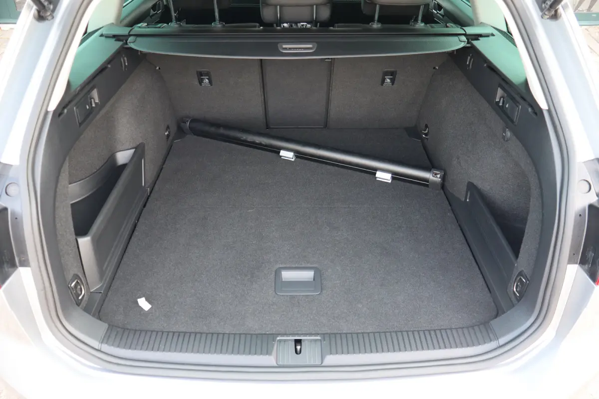 1.4 TSI PHEV GTE Business | Achteruitrijcamera | Cruise control adaptief | Lichtmetalen velgen multi-spaaks 17"