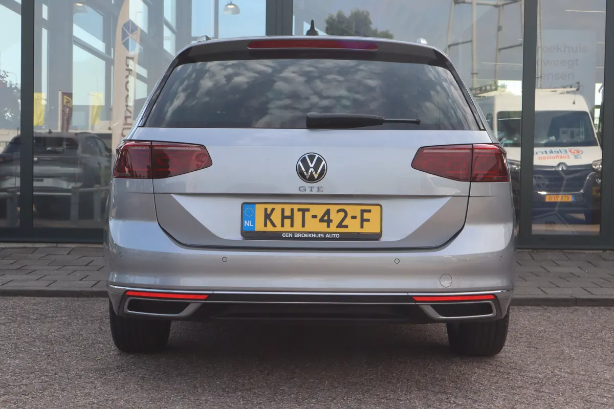1.4 TSI PHEV GTE Business | Achteruitrijcamera | Cruise control adaptief | Lichtmetalen velgen multi-spaaks 17"
