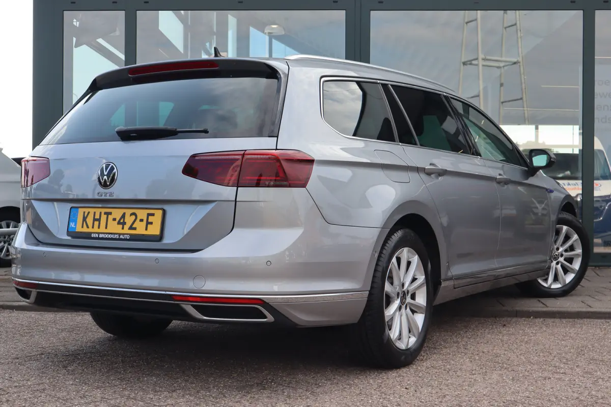 1.4 TSI PHEV GTE Business | Achteruitrijcamera | Cruise control adaptief | Lichtmetalen velgen multi-spaaks 17"