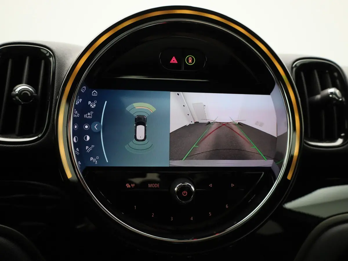 1.5 Cooper ALL4 John Cooper Works | Automaat | Apple Carplay / Android Auto | Camera | Parkeersensoren | Panoramadak |