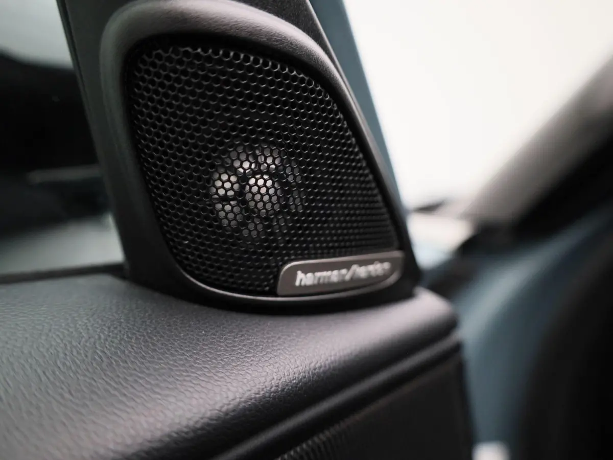 1.5 Cooper ALL4 John Cooper Works | Automaat | Apple Carplay / Android Auto | Camera | Parkeersensoren | Panoramadak |