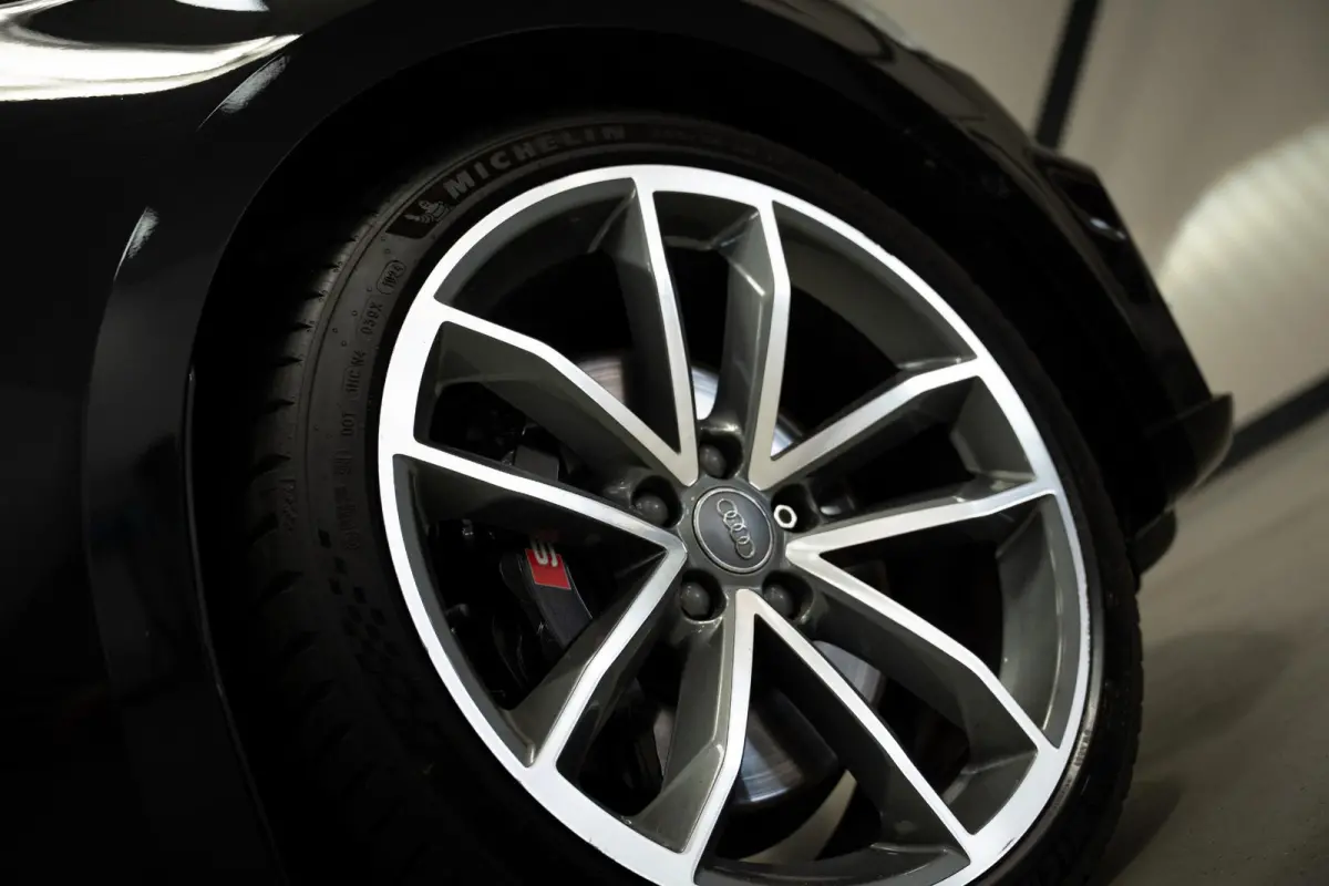3.0 TFSI Quattro*PANO*CARBON*ACC*B&O*RS-ZETELS*