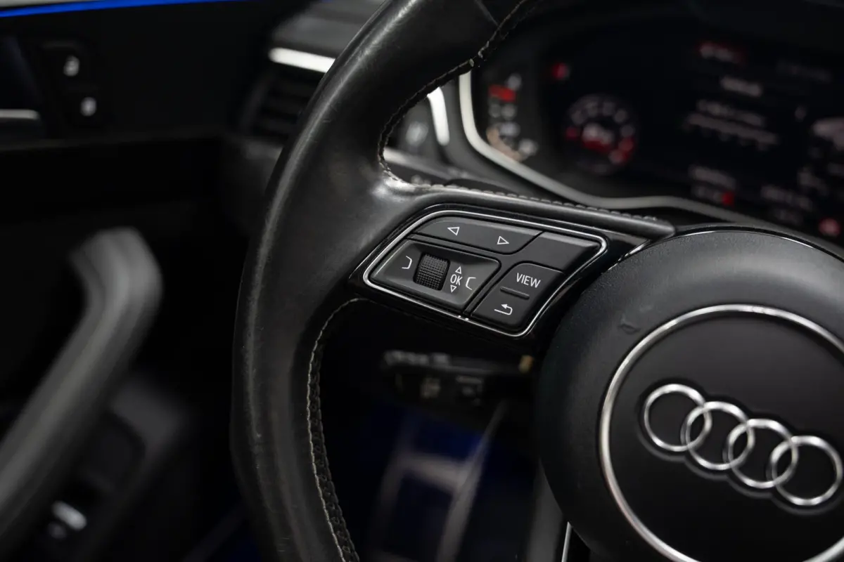 3.0 TFSI Quattro*PANO*CARBON*ACC*B&O*RS-ZETELS*