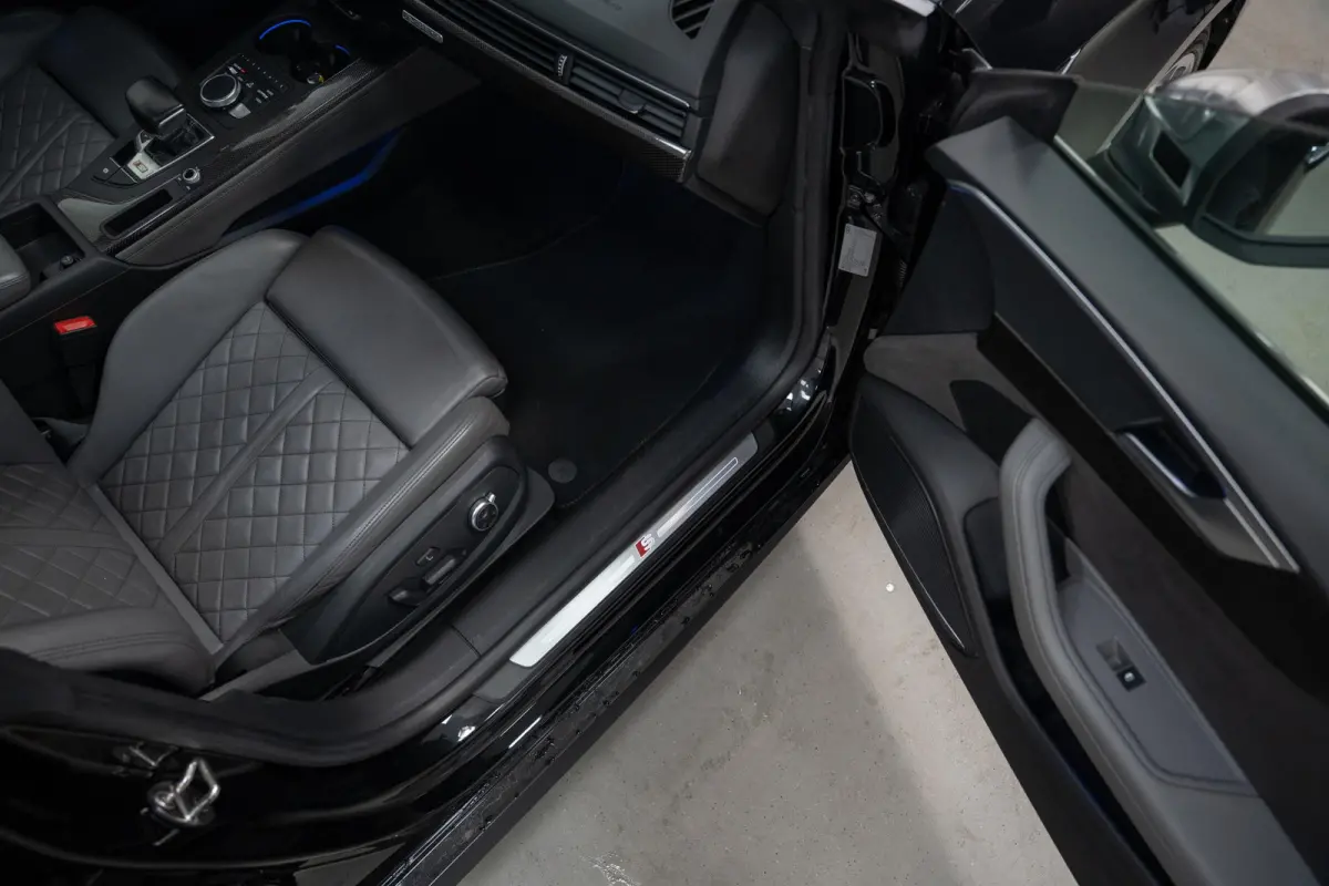 3.0 TFSI Quattro*PANO*CARBON*ACC*B&O*RS-ZETELS*
