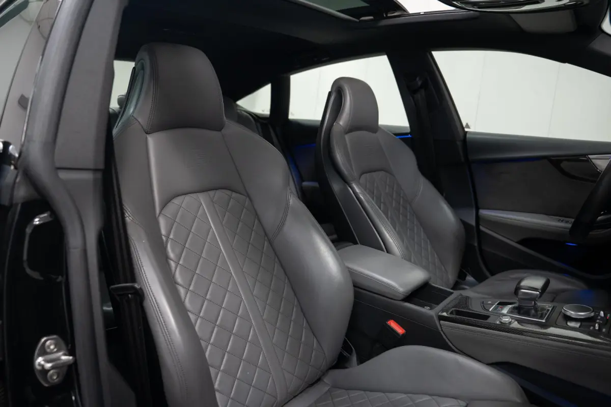 3.0 TFSI Quattro*PANO*CARBON*ACC*B&O*RS-ZETELS*