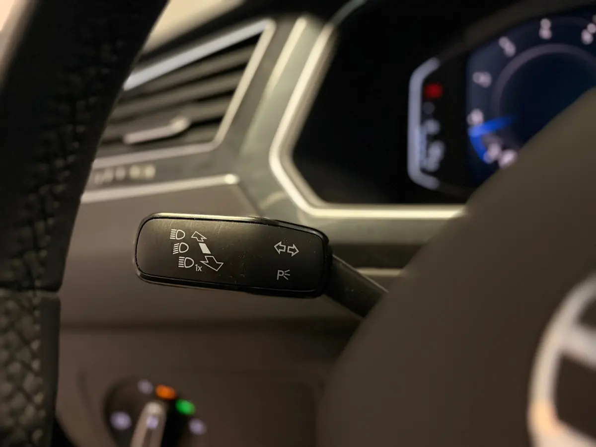1.5 TSI Life Business | LED | ELEKTR. ACHTERKLEP | NAVI | CAR PLAY |