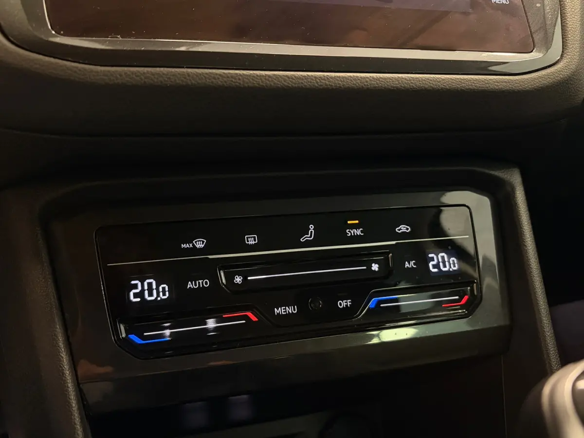1.5 TSI Life Business | LED | ELEKTR. ACHTERKLEP | NAVI | CAR PLAY |