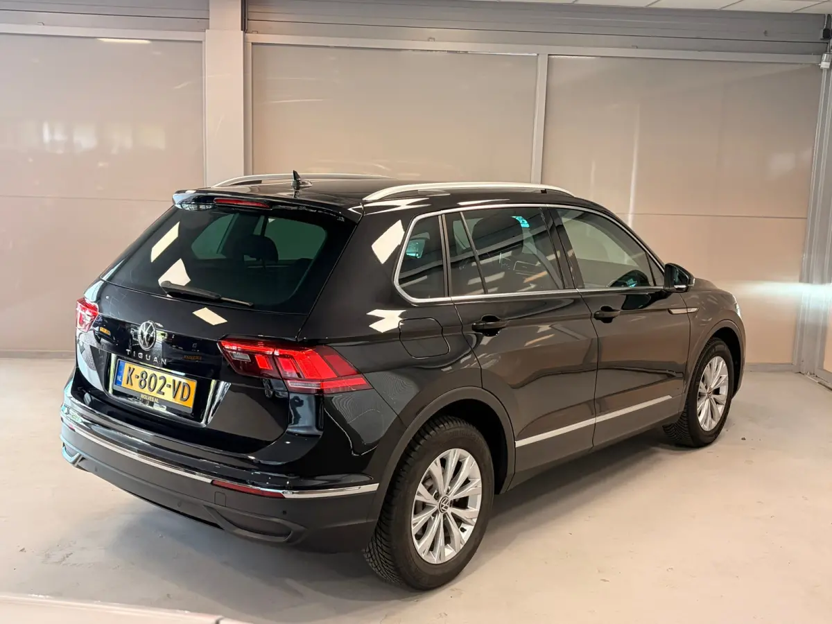 1.5 TSI Life Business | LED | ELEKTR. ACHTERKLEP | NAVI | CAR PLAY |