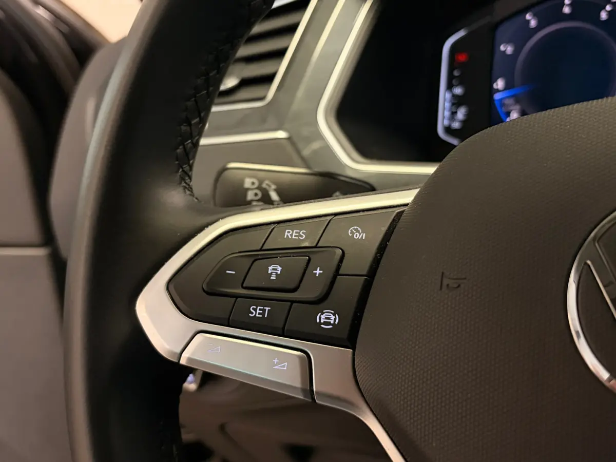 1.5 TSI Life Business | LED | ELEKTR. ACHTERKLEP | NAVI | CAR PLAY |
