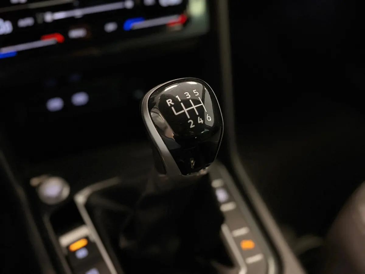 1.5 TSI Life Business | LED | ELEKTR. ACHTERKLEP | NAVI | CAR PLAY |