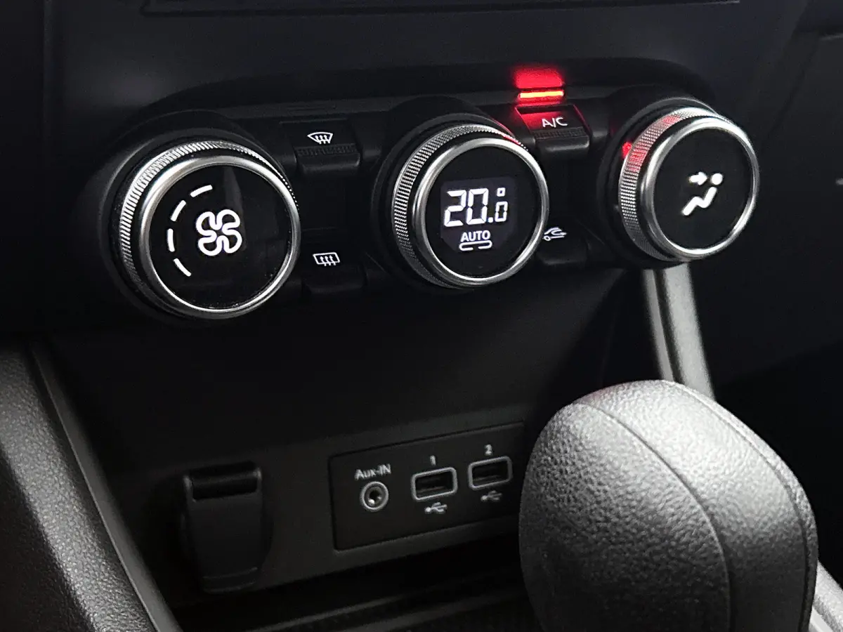 E-Tech full hybrid 145PK Techno | CAMERA | NAVI GROOT | STOELVERWARMING | KEYLESS