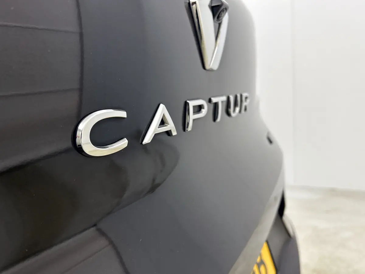 E-Tech full hybrid 145PK Techno | CAMERA | NAVI GROOT | STOELVERWARMING | KEYLESS
