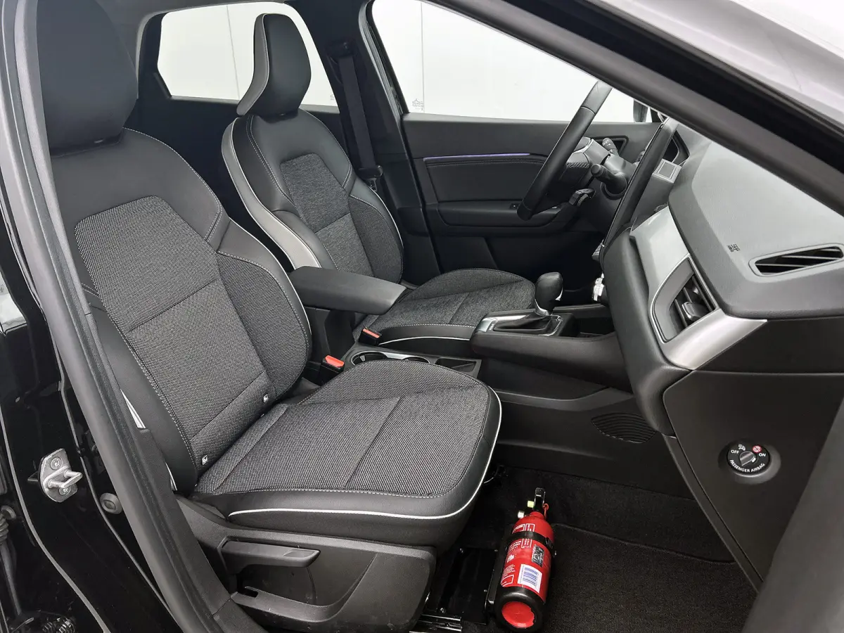 E-Tech full hybrid 145PK Techno | CAMERA | NAVI GROOT | STOELVERWARMING | KEYLESS