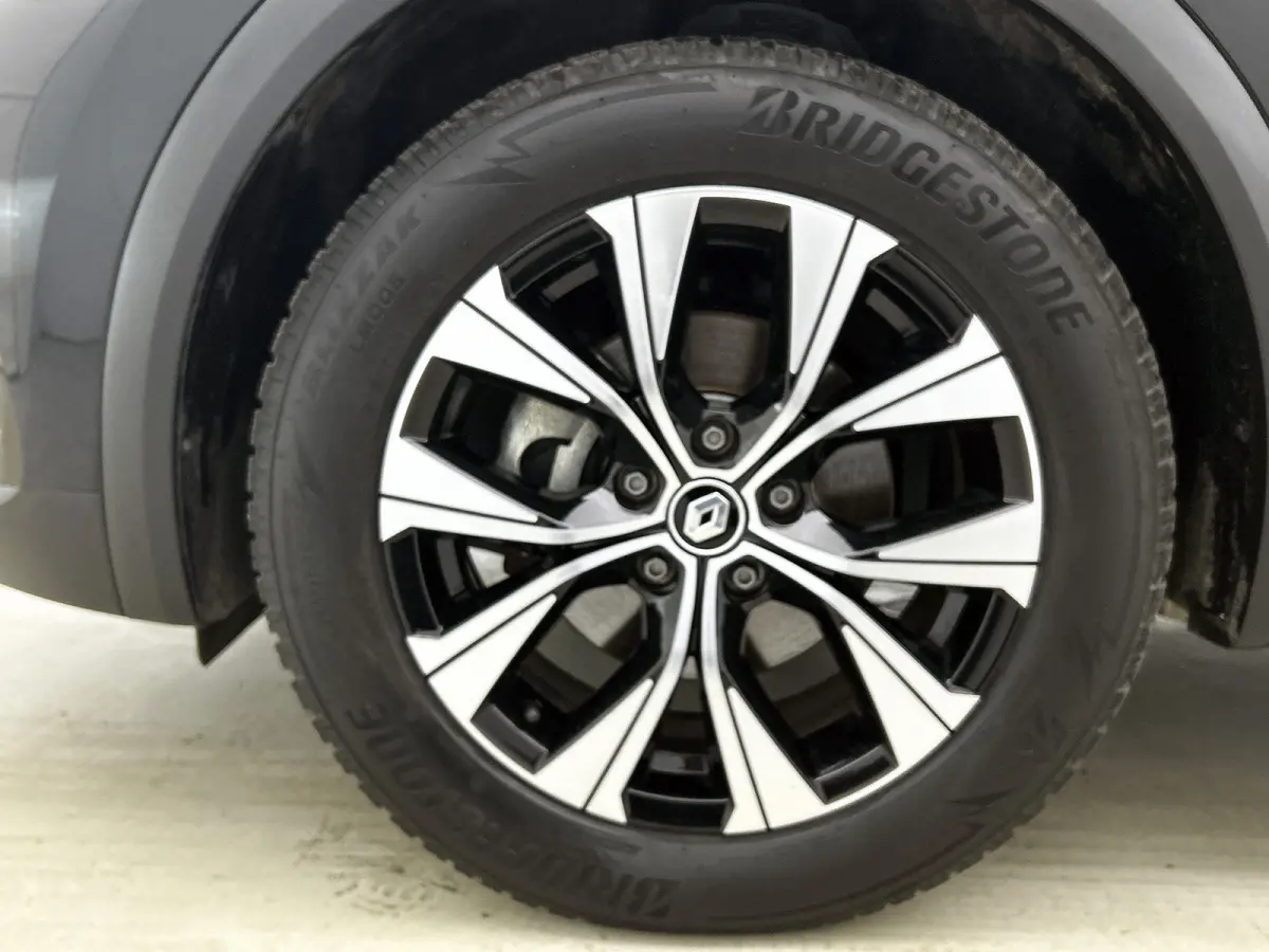 E-Tech full hybrid 145PK Techno | CAMERA | NAVI GROOT | STOELVERWARMING | KEYLESS
