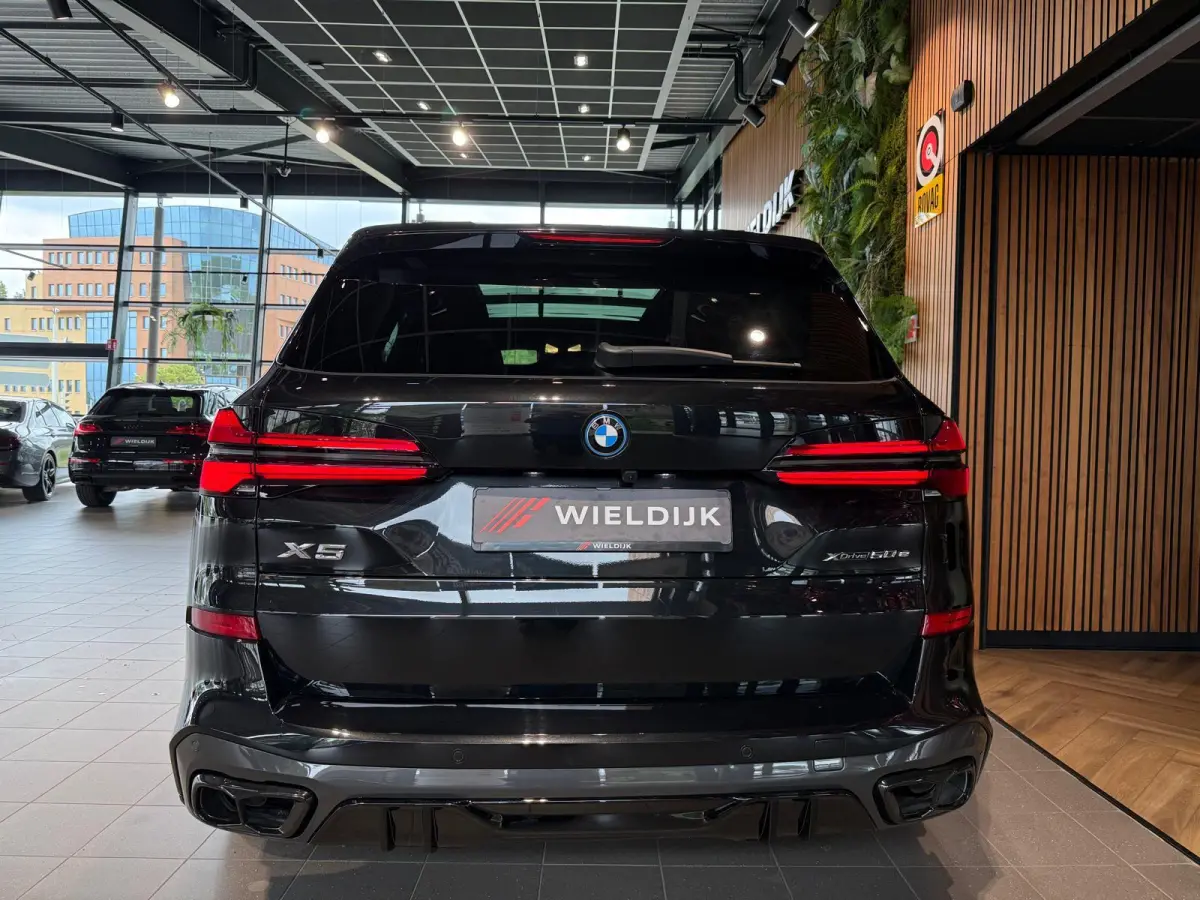 xDrive50e Innovation Pack | M Sportpakket Pro | SKYLounge | Driv. Ass. Prof | 22 inch | E.Trekhaak