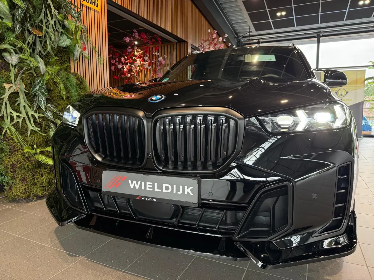 xDrive50e Innovation Pack | M Sportpakket Pro | SKYLounge | Driv. Ass. Prof | 22 inch | E.Trekhaak