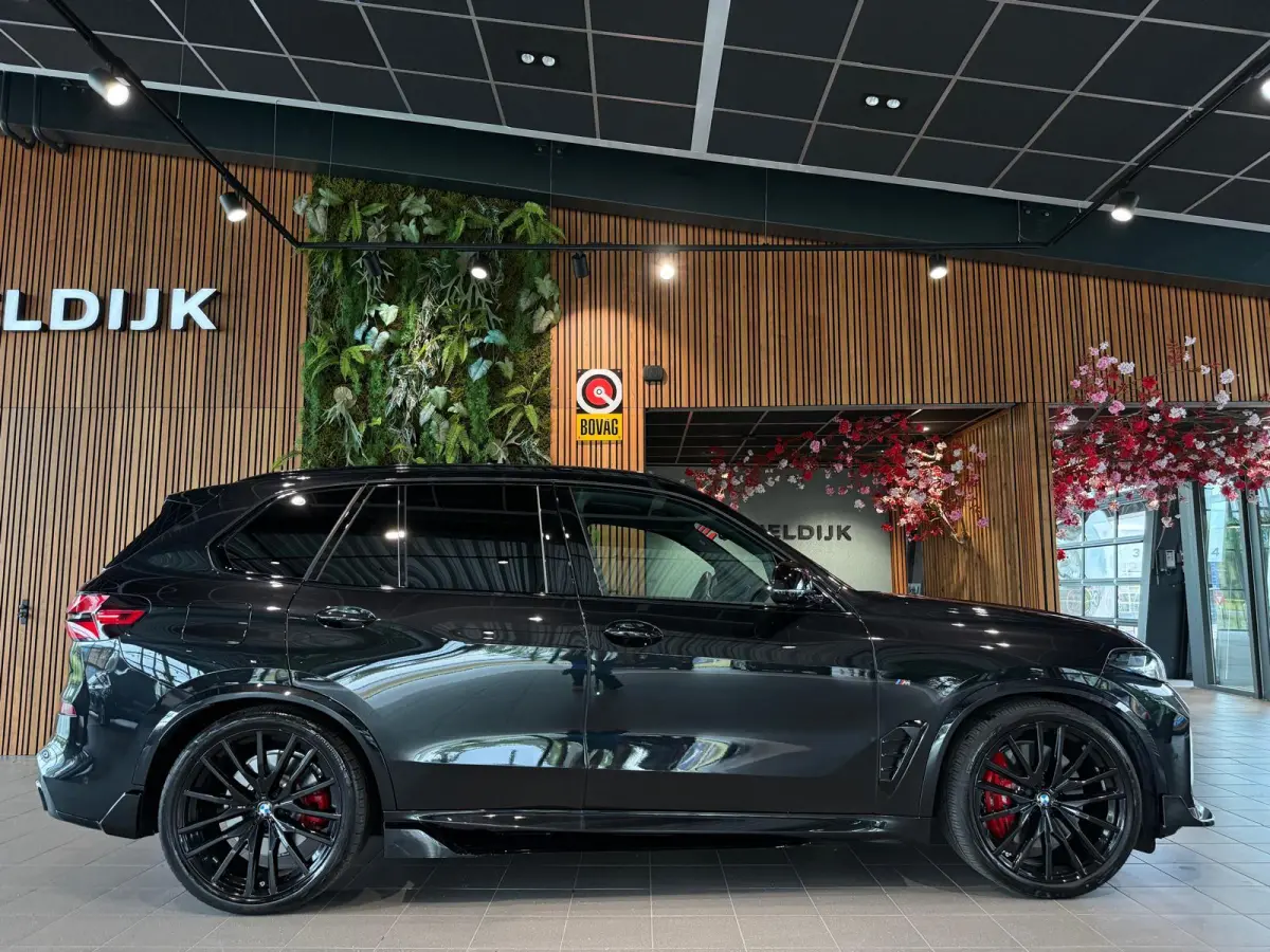 xDrive50e Innovation Pack | M Sportpakket Pro | SKYLounge | Driv. Ass. Prof | 22 inch | E.Trekhaak