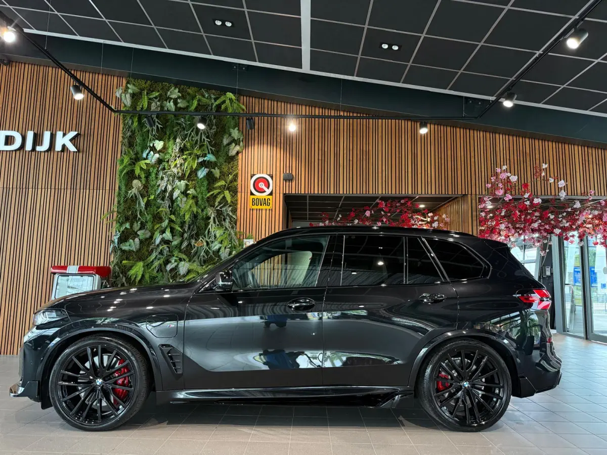 xDrive50e Innovation Pack | M Sportpakket Pro | SKYLounge | Driv. Ass. Prof | 22 inch | E.Trekhaak