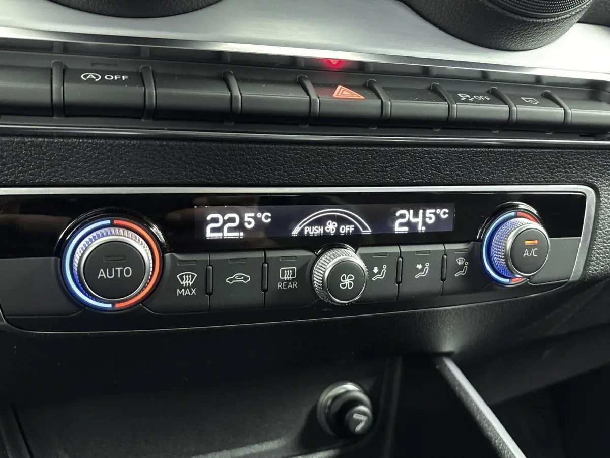 35 TFSI CoD Sport Pro Line Airco | Cruise Control | Lederen Stuurwiel | Lichtmetalen Velgen | Multimedia-Voorbereiding | Navigatiesysteem | Parkeersensor Achter | Stuurwiel Multifunctioneel