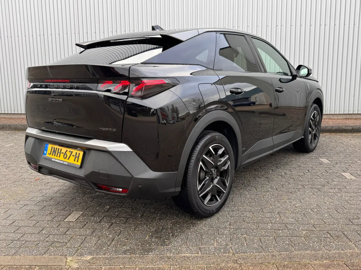 1.2 Hybrid 145PK GT | Navigatie | Camera | Parkeersensoren | Elektrische Bedienbare Kofferbak | Draadloze Apple Carplay / Android Auto | | Achteruitrijcamera | Apple Carplay/Android Auto|tel