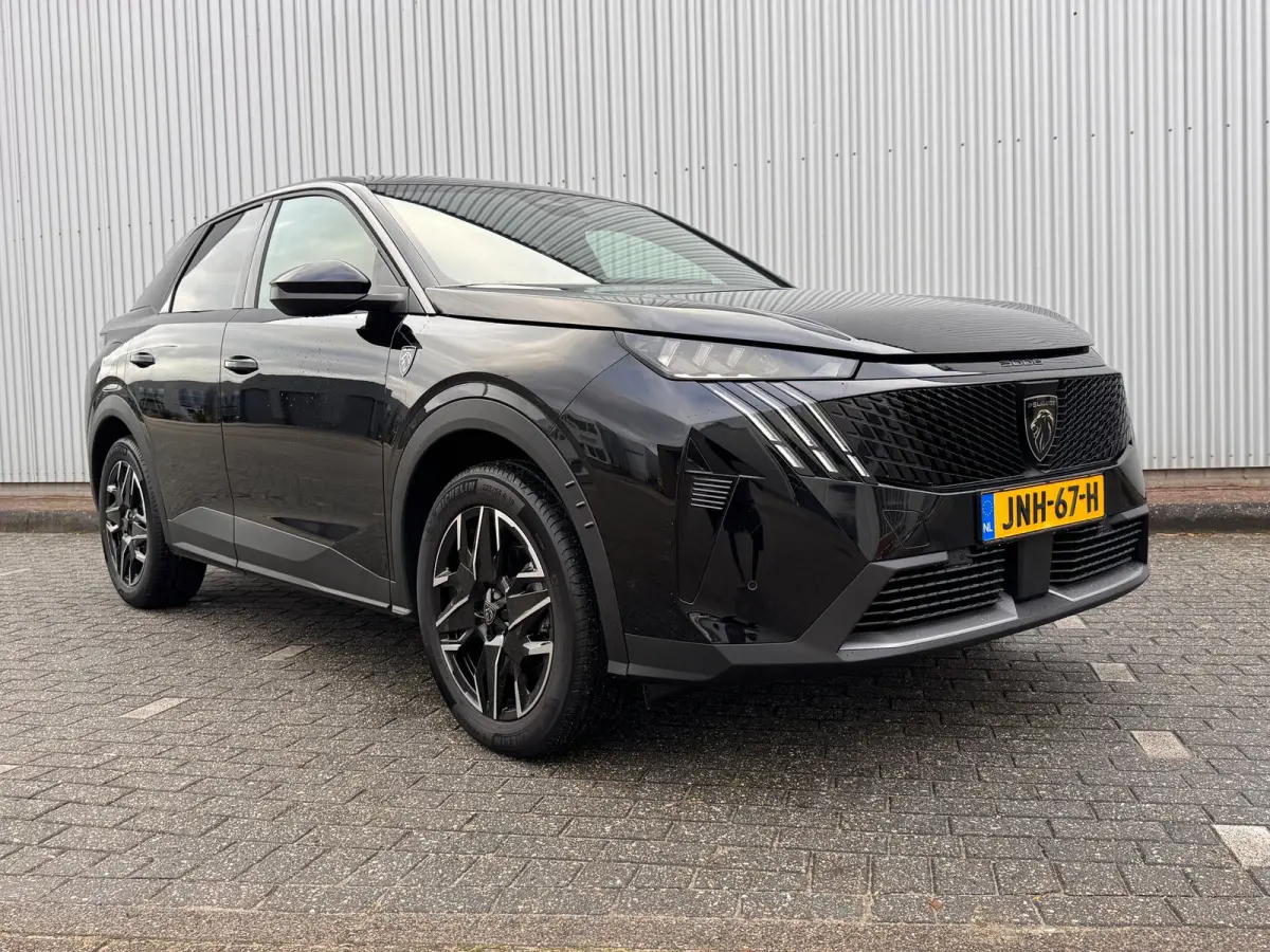 1.2 Hybrid 145PK GT | Navigatie | Camera | Parkeersensoren | Elektrische Bedienbare Kofferbak | Draadloze Apple Carplay / Android Auto | | Achteruitrijcamera | Apple Carplay/Android Auto|tel