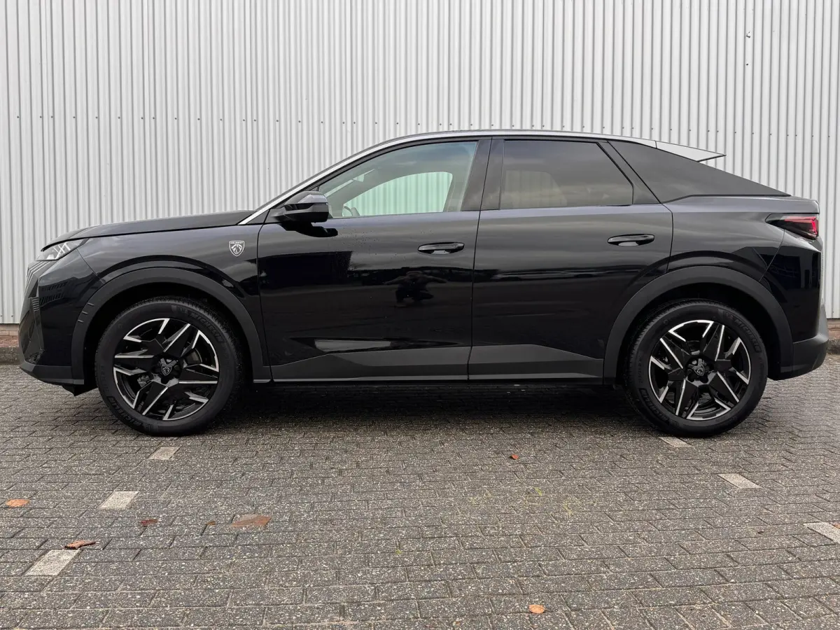 1.2 Hybrid 145PK GT | Navigatie | Camera | Parkeersensoren | Elektrische Bedienbare Kofferbak | Draadloze Apple Carplay / Android Auto | | Achteruitrijcamera | Apple Carplay/Android Auto|tel