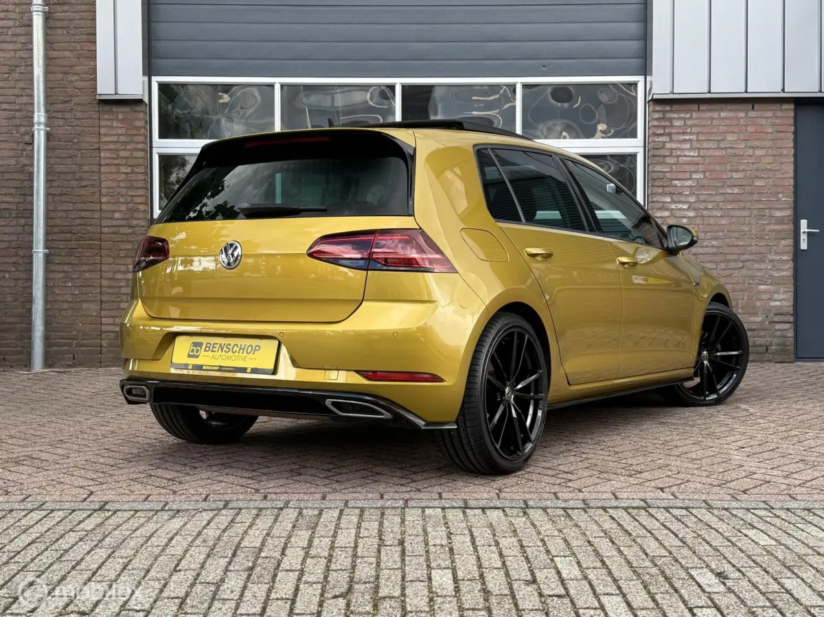 1.4 TSI R-Line Panodak Navi Carplay Virtual Camera 19 inch Pretoria