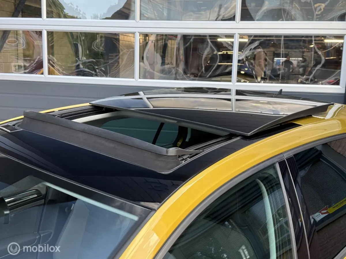 1.4 TSI R-Line Panodak Navi Carplay Virtual Camera 19 inch Pretoria