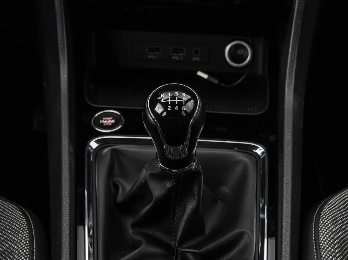 1.4 EcoTSI Xcellence 150 PK | LED | Camera | Trekhaak | Stoelverwarming | Sfeerverlichting | Navigatie | Apple Carplay/Android Auto | 19"