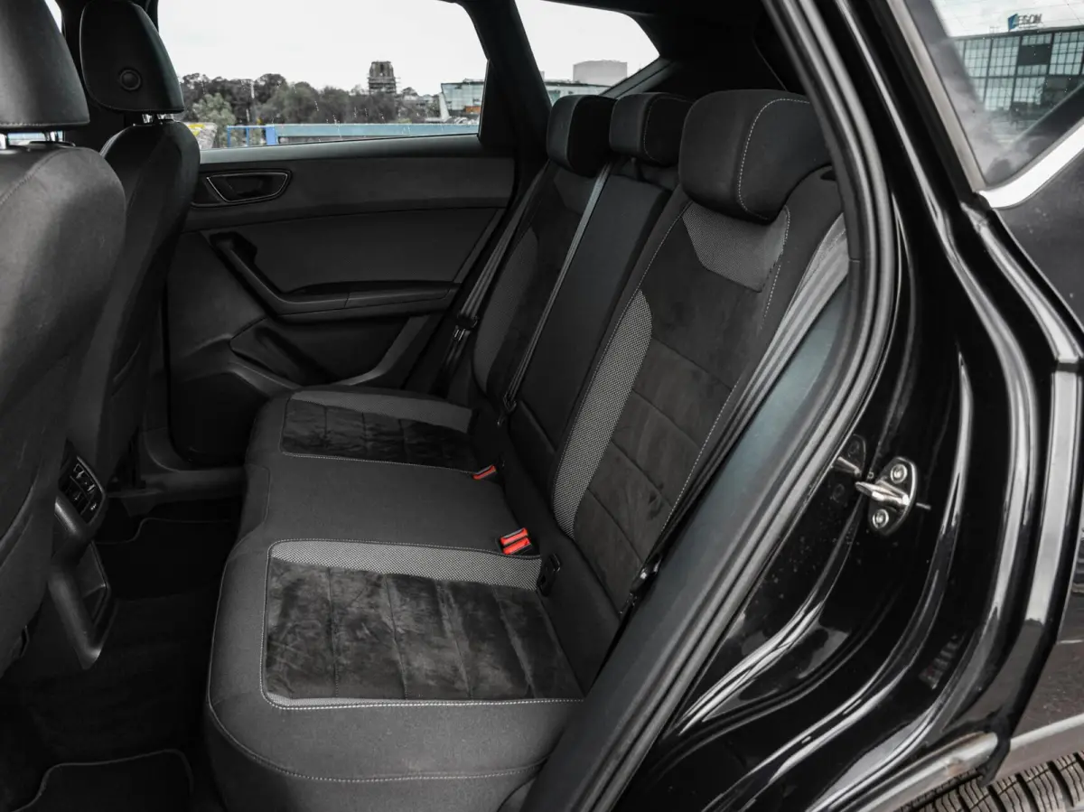 1.4 EcoTSI Xcellence 150 PK | LED | Camera | Trekhaak | Stoelverwarming | Sfeerverlichting | Navigatie | Apple Carplay/Android Auto | 19"