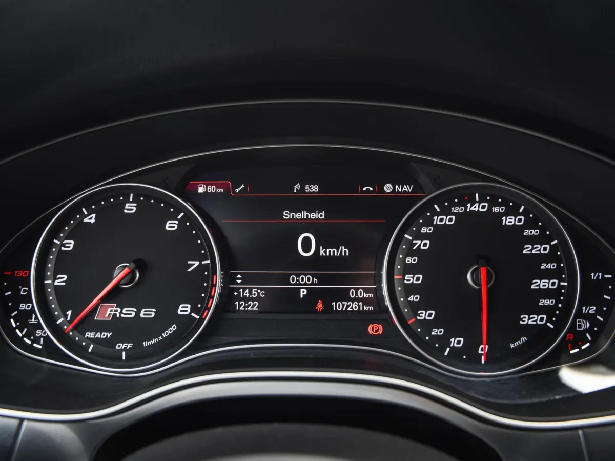 4.0 TFSI quattro 605 PK Performance Pro Line Plus | Panoramadak | Keramisch | Milltek | Soft-Close | ACC | Matrix LED | 21"