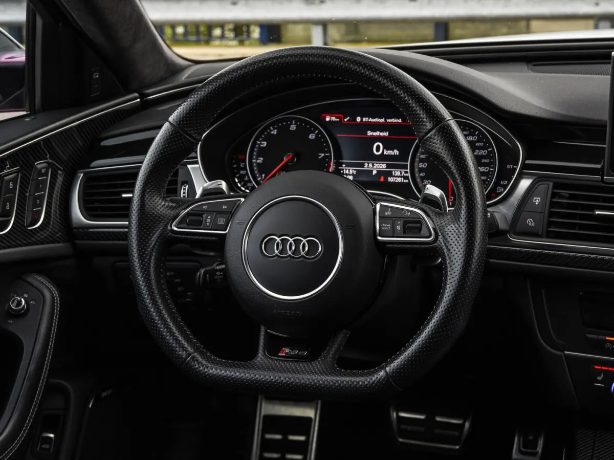4.0 TFSI quattro 605 PK Performance Pro Line Plus | Panoramadak | Keramisch | Milltek | Soft-Close | ACC | Matrix LED | 21"