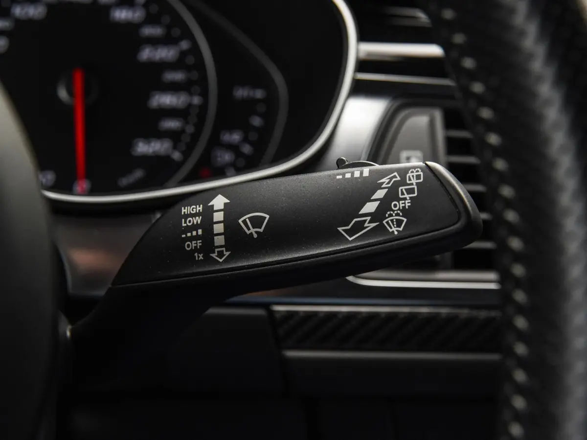 4.0 TFSI quattro 605 PK Performance Pro Line Plus | Panoramadak | Keramisch | Milltek | Soft-Close | ACC | Matrix LED | 21"