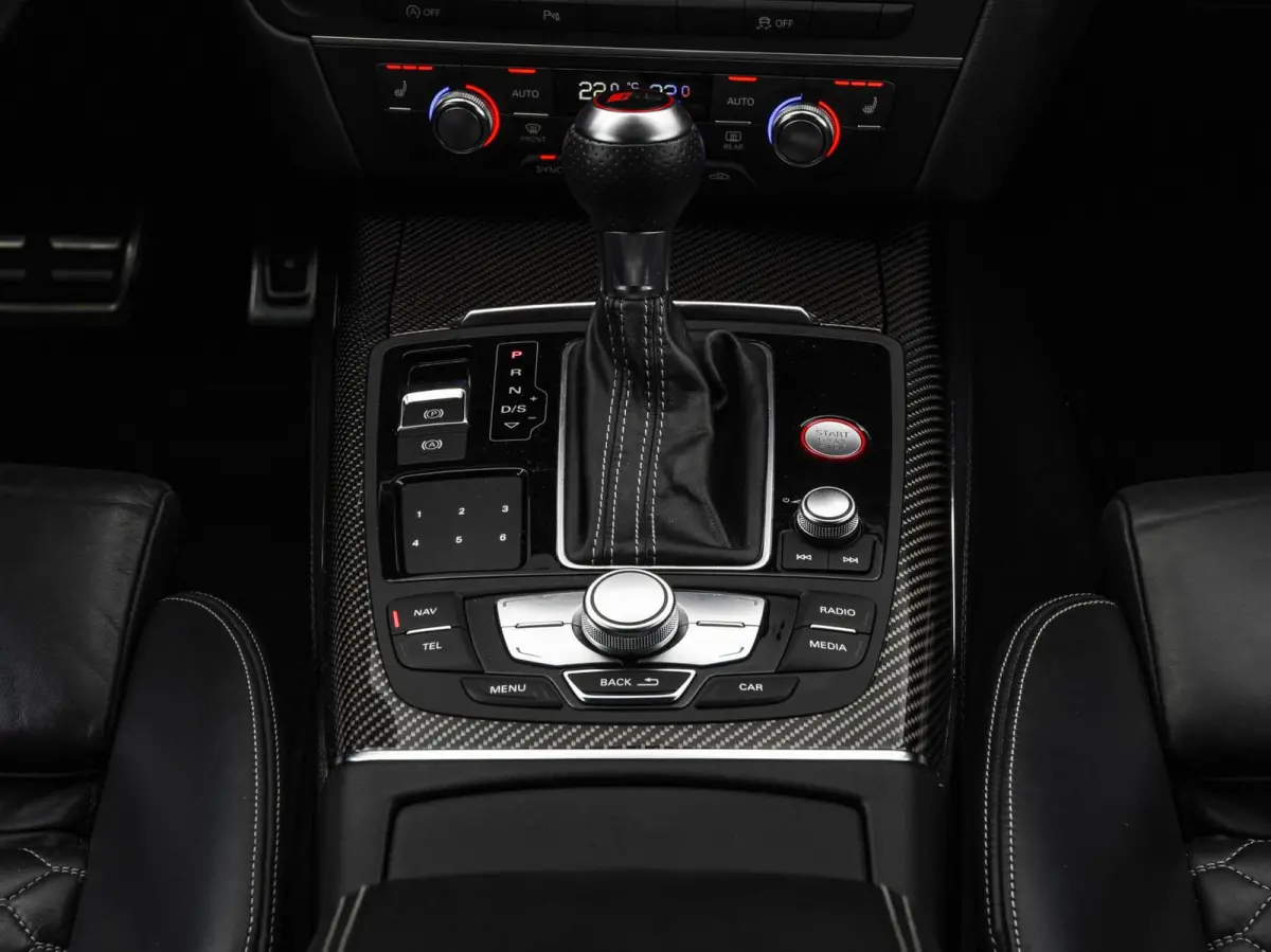 4.0 TFSI quattro 605 PK Performance Pro Line Plus | Panoramadak | Keramisch | Milltek | Soft-Close | ACC | Matrix LED | 21"