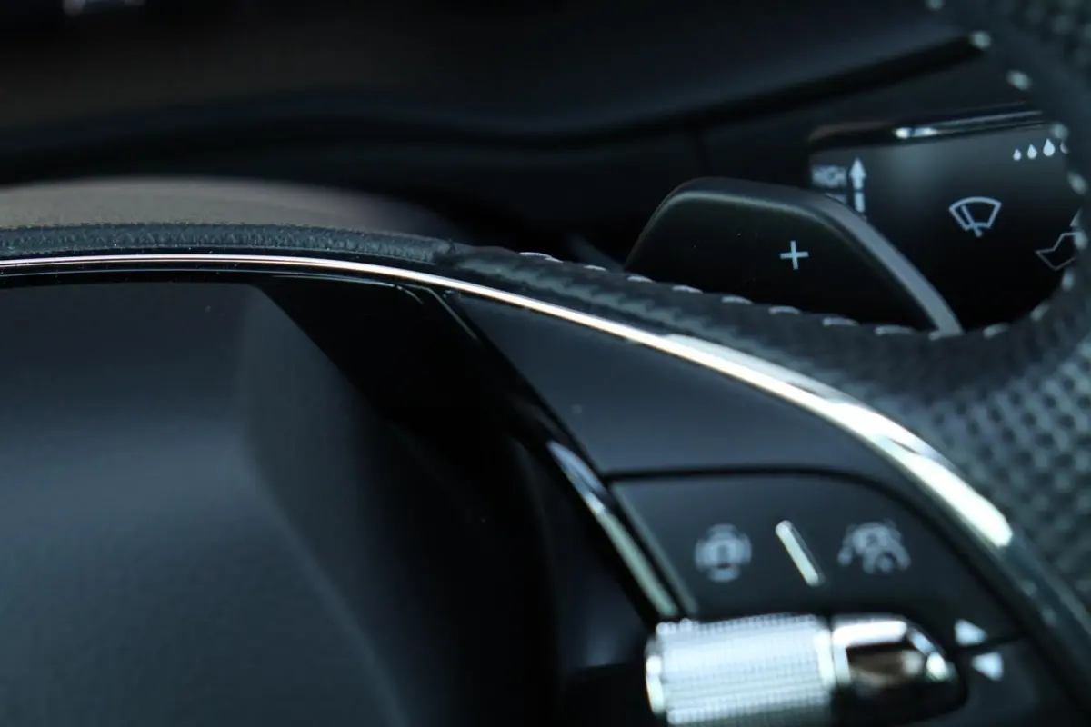 1.5 TSI / 150 PK / DSG / Sportline / VOL OPTIES / Pano / Black Edition / Virtual Cockpit / Camera / Adaptieve Cruise Control / Trekhaak / 18"!