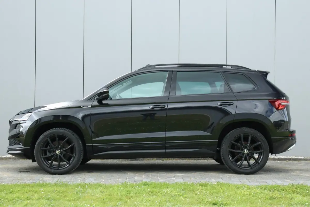 1.5 TSI / 150 PK / DSG / Sportline / VOL OPTIES / Pano / Black Edition / Virtual Cockpit / Camera / Adaptieve Cruise Control / Trekhaak / 18"!