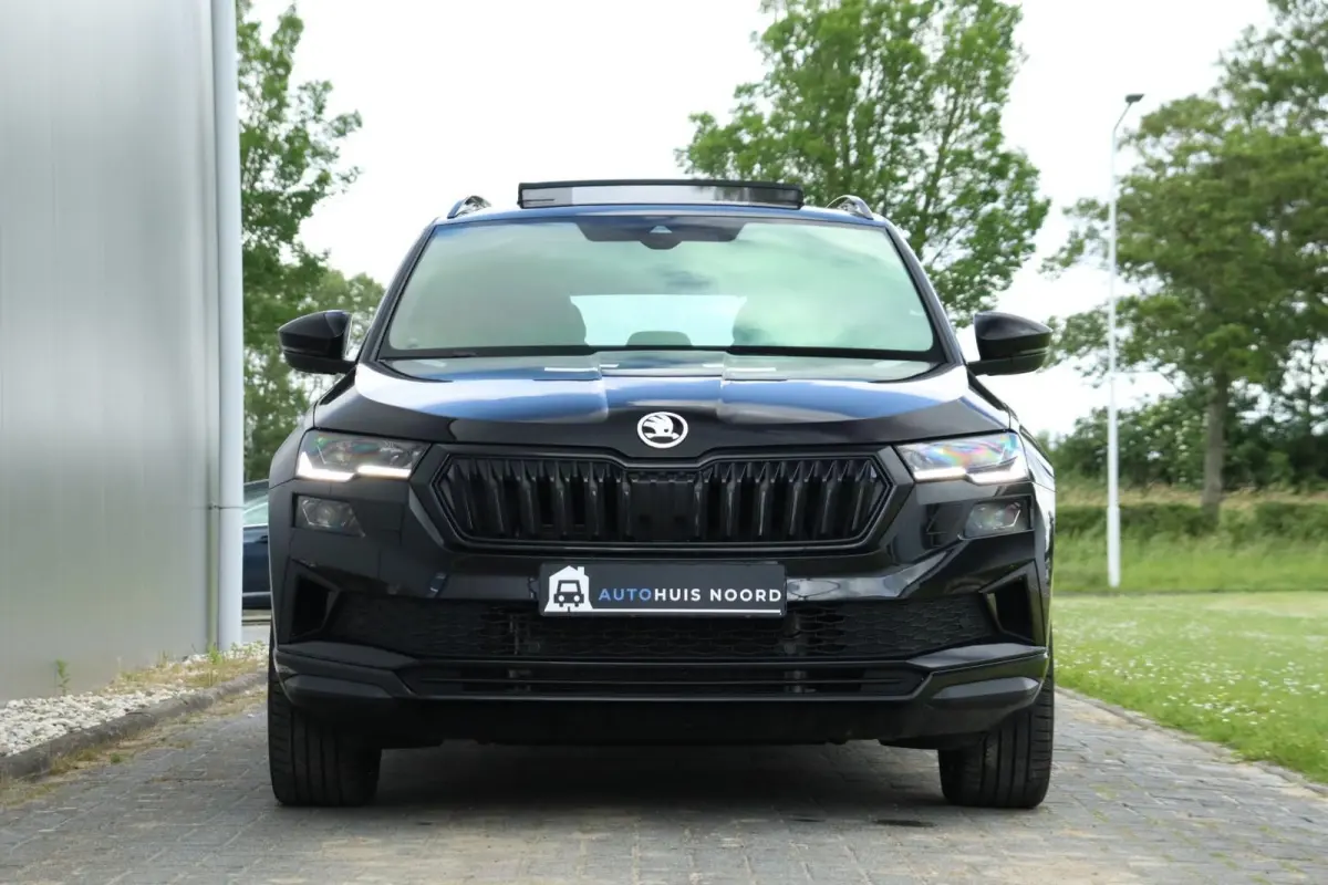 1.5 TSI / 150 PK / DSG / Sportline / VOL OPTIES / Pano / Black Edition / Virtual Cockpit / Camera / Adaptieve Cruise Control / Trekhaak / 18"!