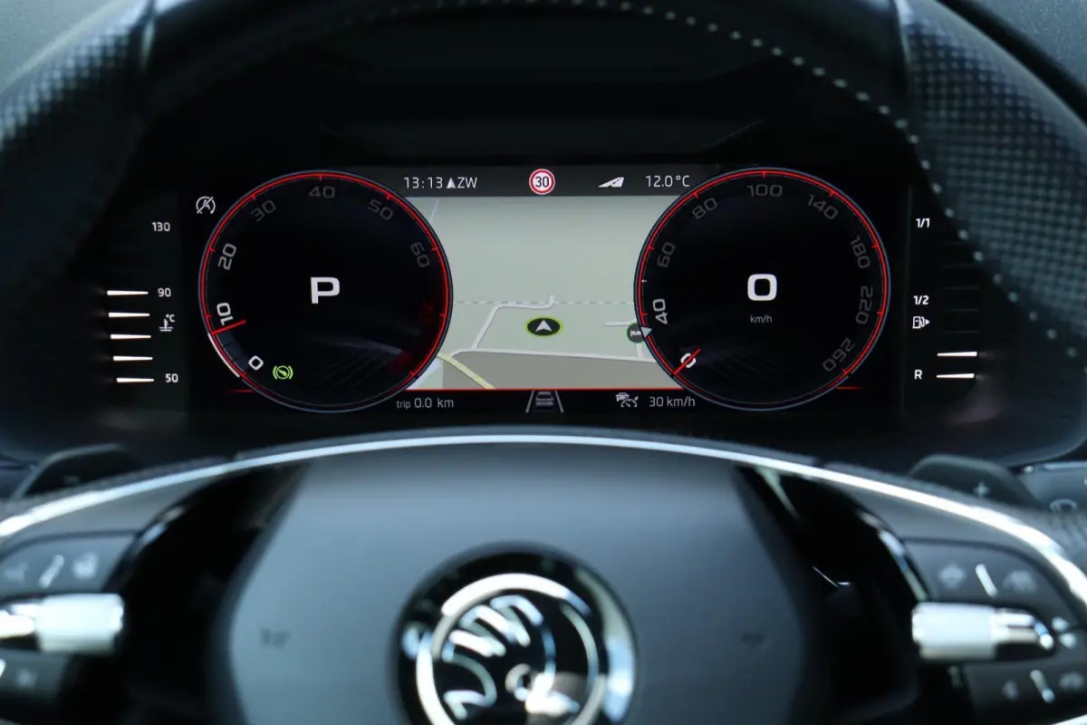 1.5 TSI / 150 PK / DSG / Sportline / VOL OPTIES / Pano / Black Edition / Virtual Cockpit / Camera / Adaptieve Cruise Control / Trekhaak / 18"!