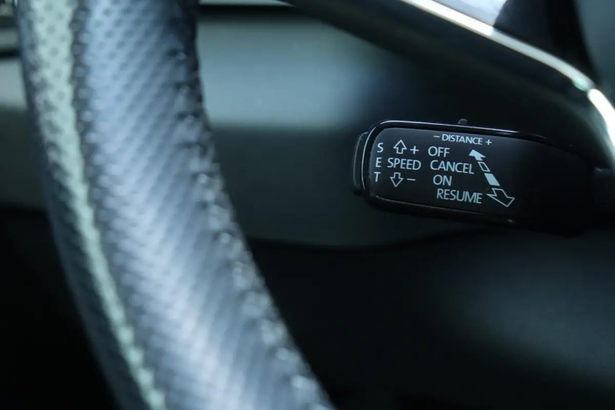 1.5 TSI / 150 PK / DSG / Sportline / VOL OPTIES / Pano / Black Edition / Virtual Cockpit / Camera / Adaptieve Cruise Control / Trekhaak / 18"!