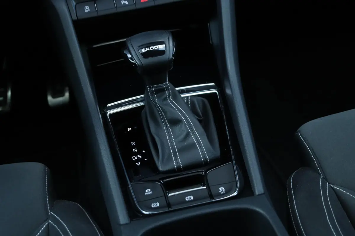 1.5 TSI / 150 PK / DSG / Sportline / VOL OPTIES / Pano / Black Edition / Virtual Cockpit / Camera / Adaptieve Cruise Control / Trekhaak / 18"!